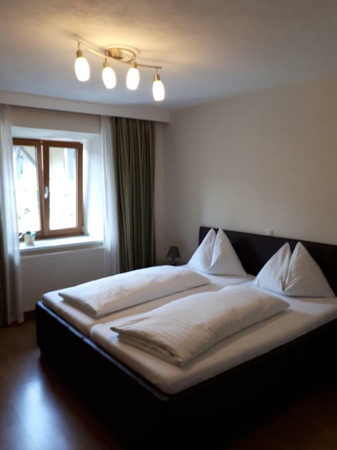 Pension Kreuzinger, 5310 Tiefgraben Exterior foto